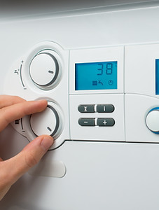 Source Property Services carrying out a gas safety check and gas safety certificate at a Bristol Property