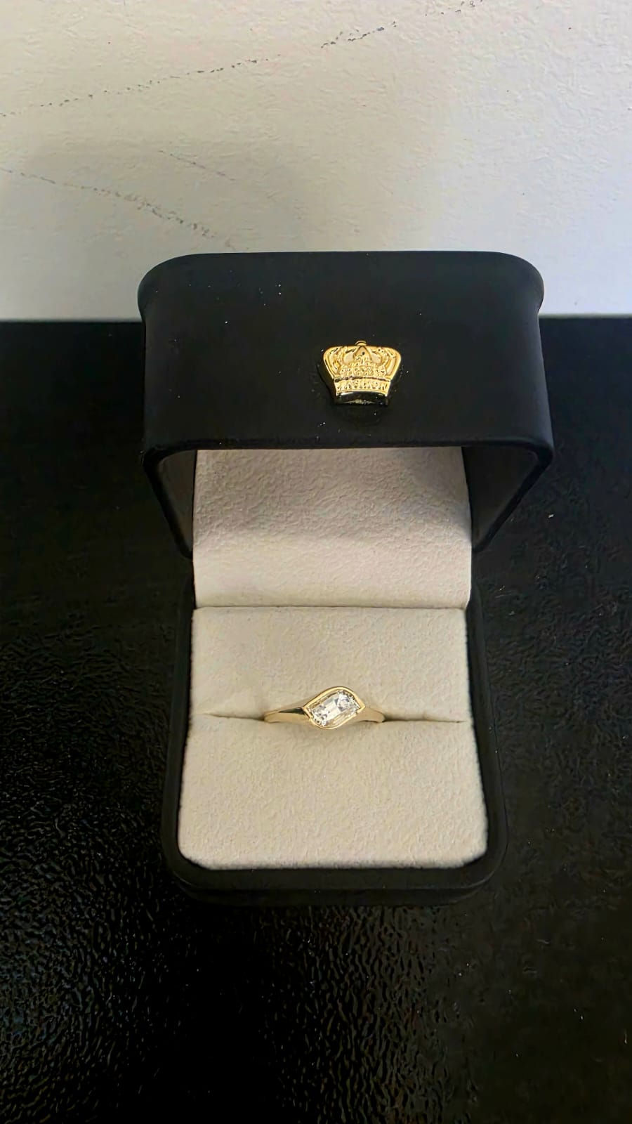 Diamond Jewelry from Family-Owned Boutique Shops: Why It’s Better Than Giant Retail Chains