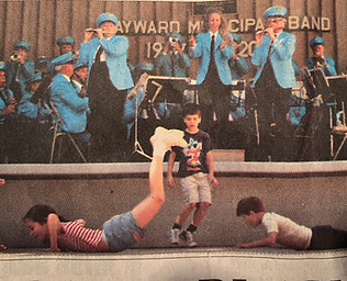 Dancing and improvising to The Stars and Stripes Forever 2007_edited.png