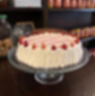 Pan di Spagna con glassa rosa