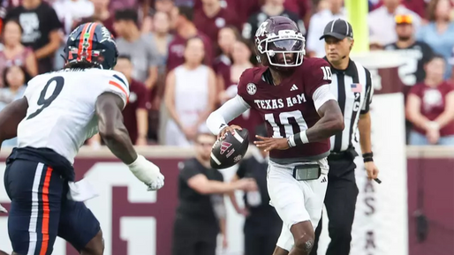 Marcel Reed rolls out against UTSA