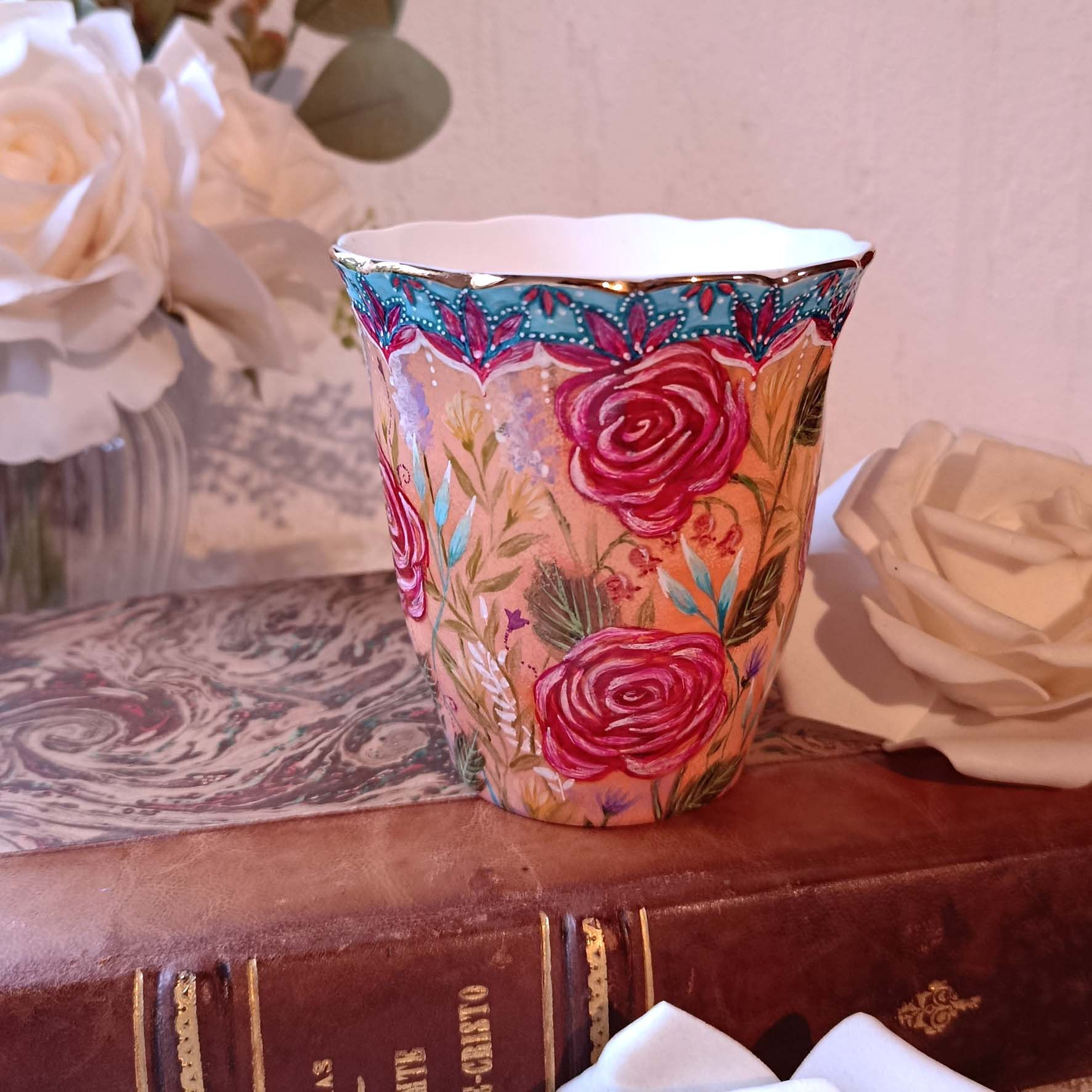 Mug peint à la main : "Pink Roses"