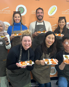 Kimchi-making class