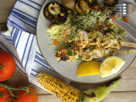 Μαριναρισμένο σουβλάκι κοτόπουλο. Marinated chicken souvlaki