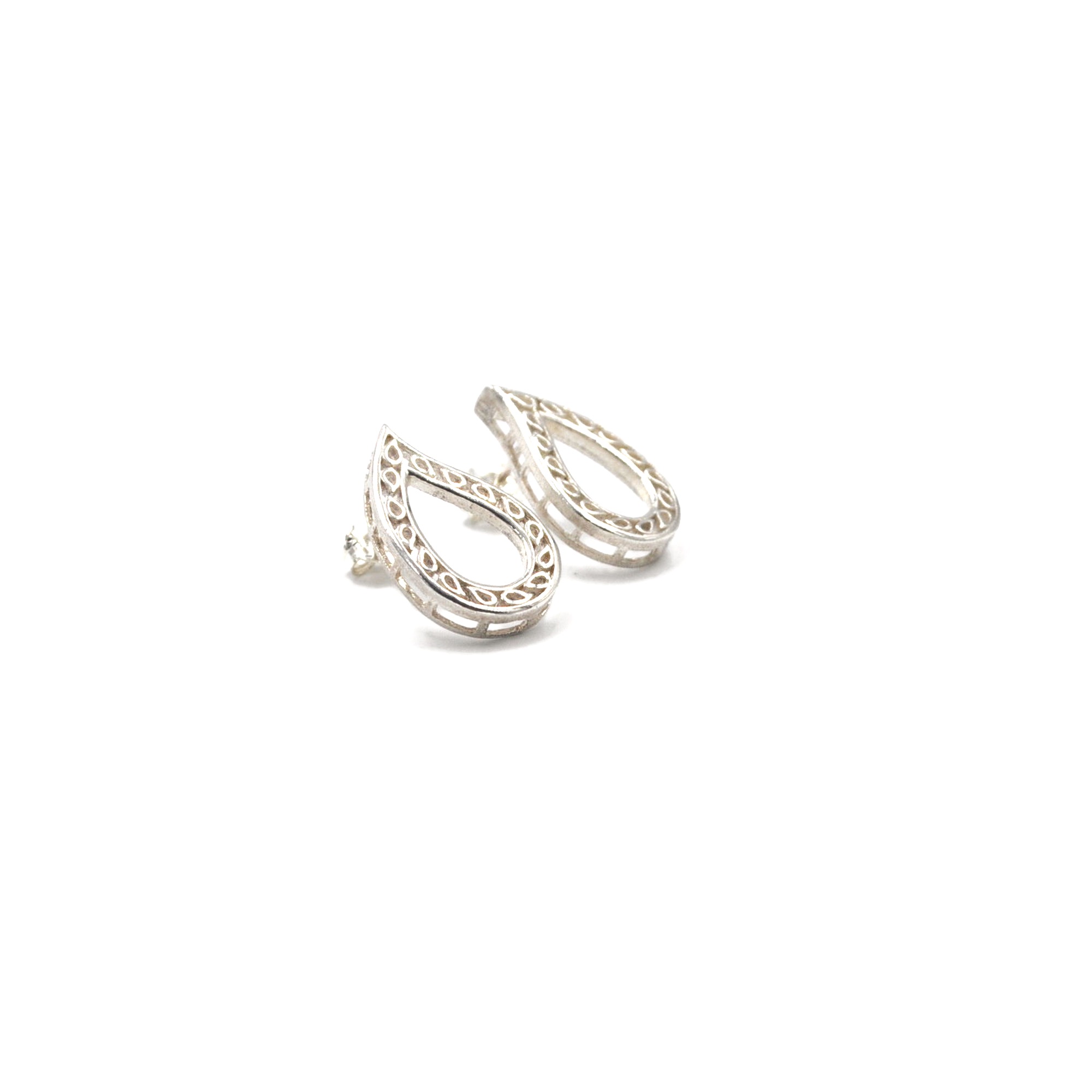 Boucles d'oreilles gouttes d'eau ajourées