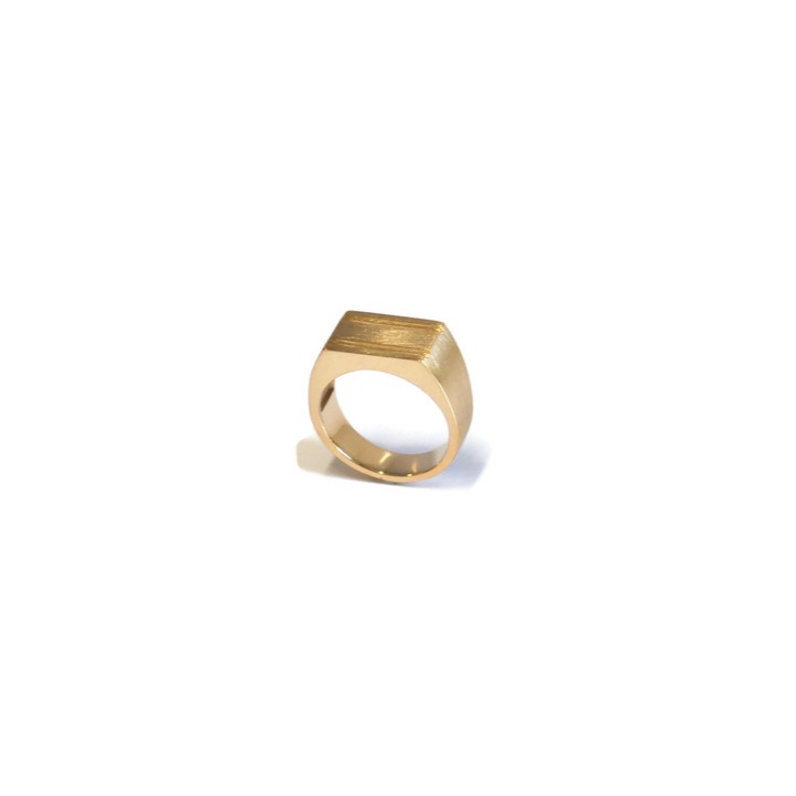 Bague chevalière en or jaune pour elle et lui