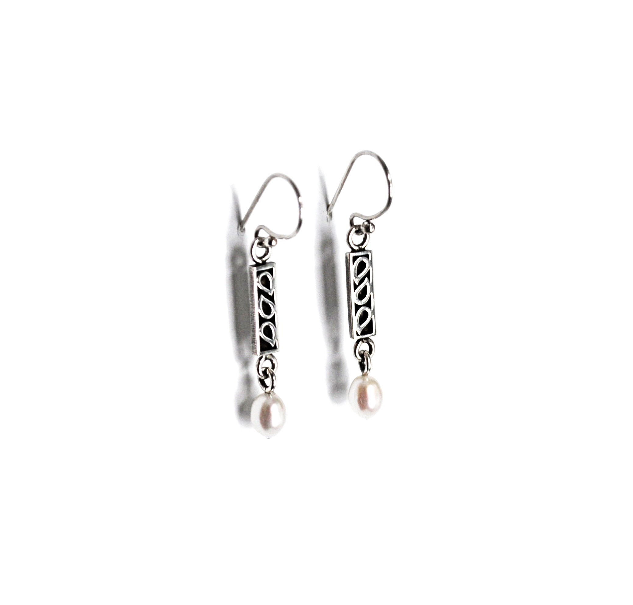 Boucles d’oreilles les rectangles de jouvence avec leurs perles