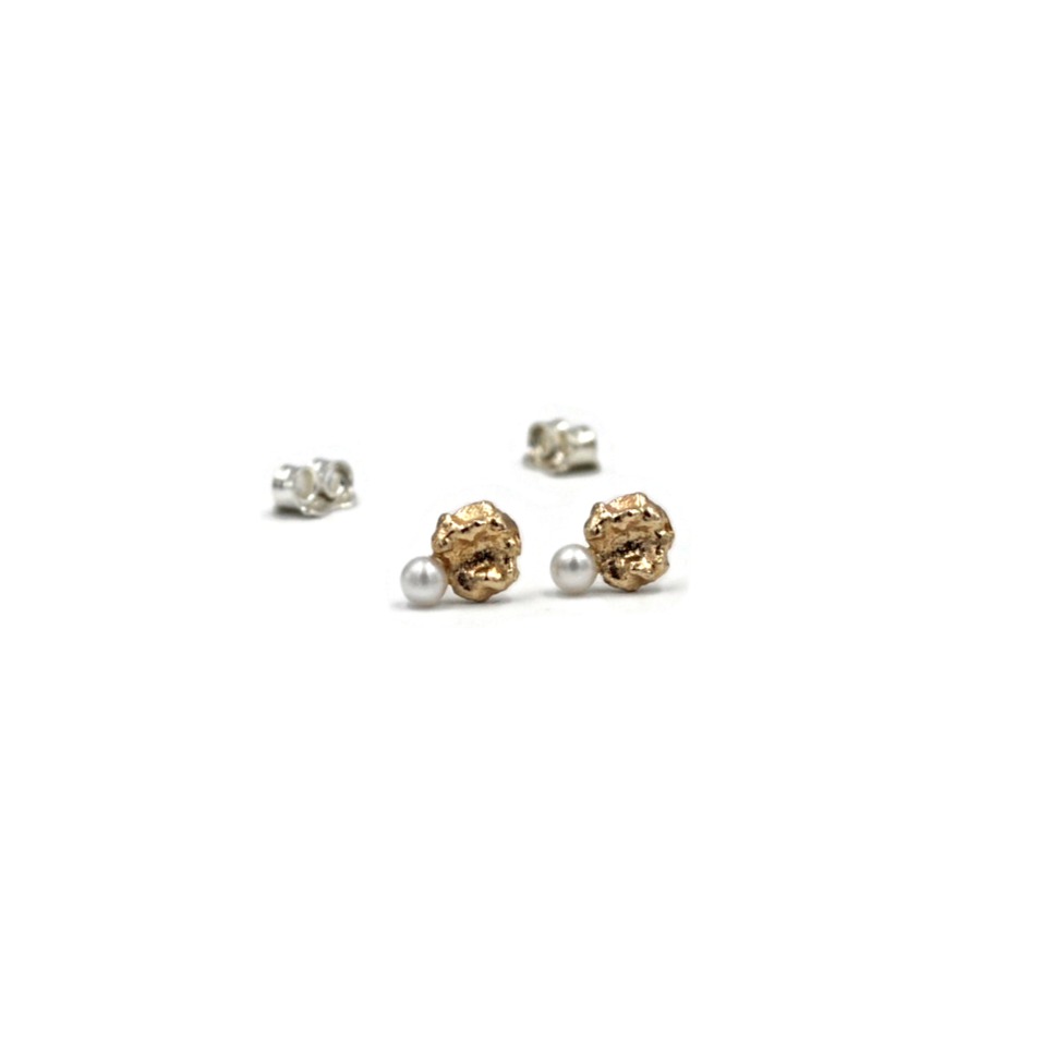 Boucles d'oreilles "Pépites d'or" perlées