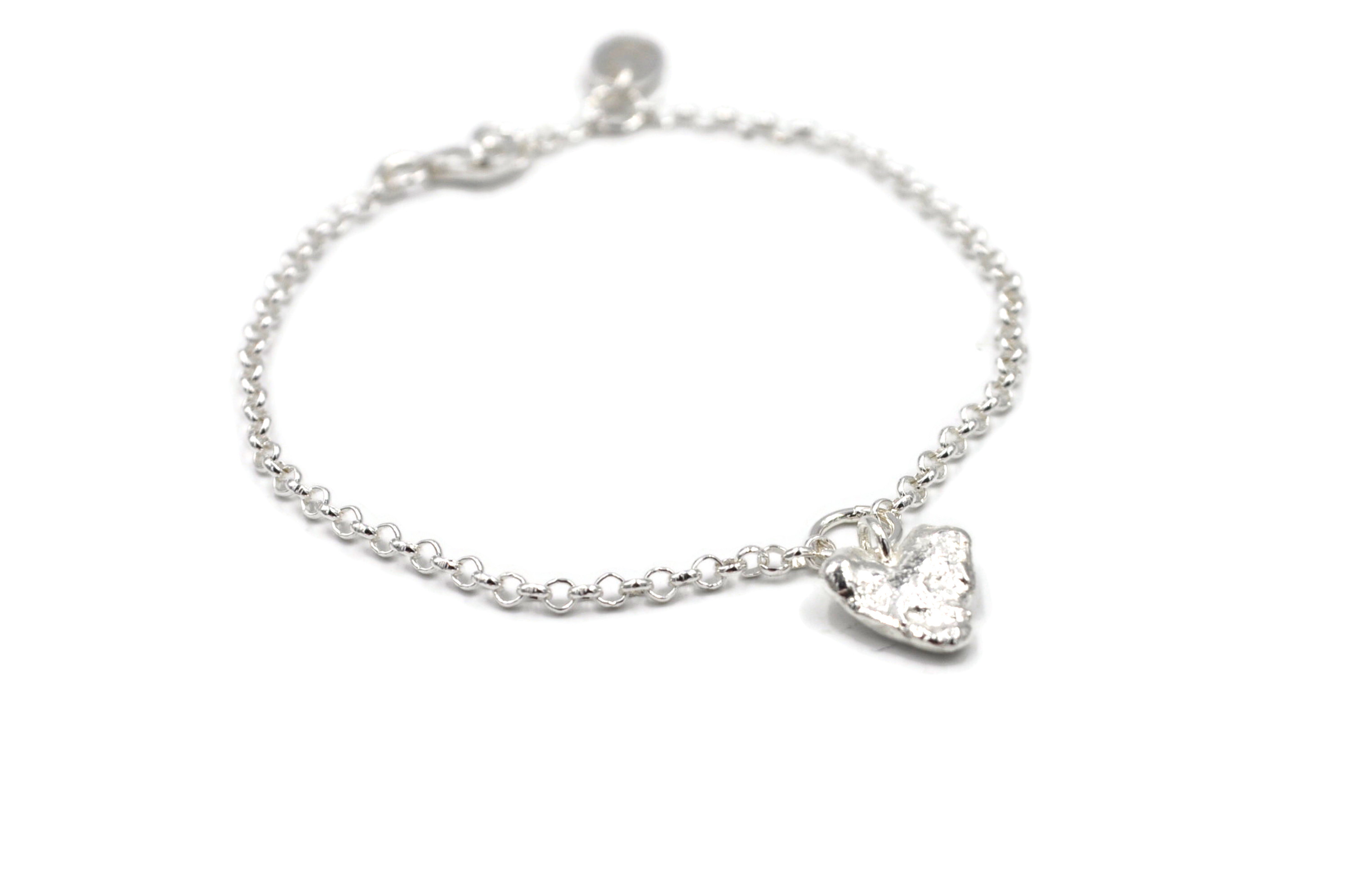 Bracelet femme petit cœur