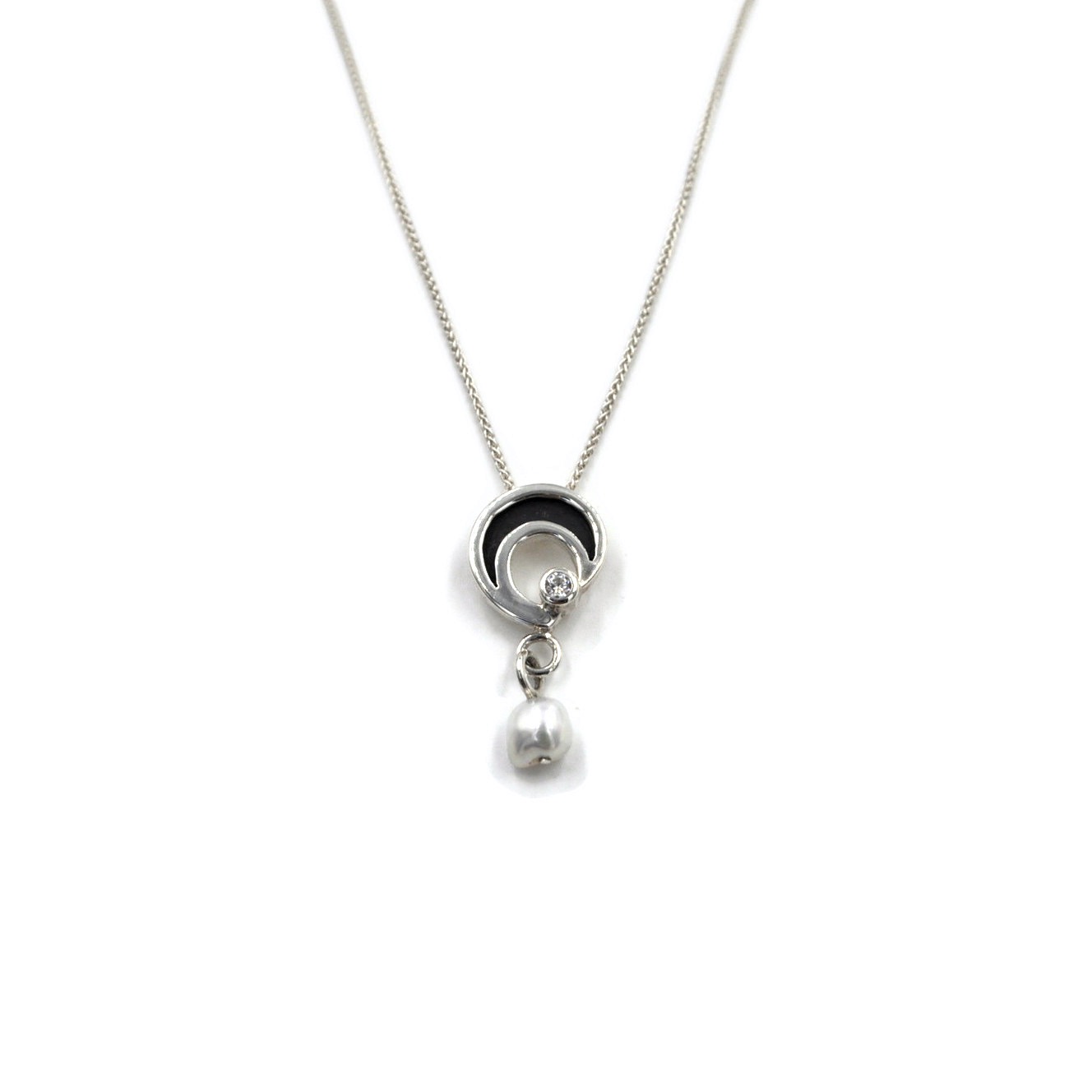Pendentif "Croissant de lune"