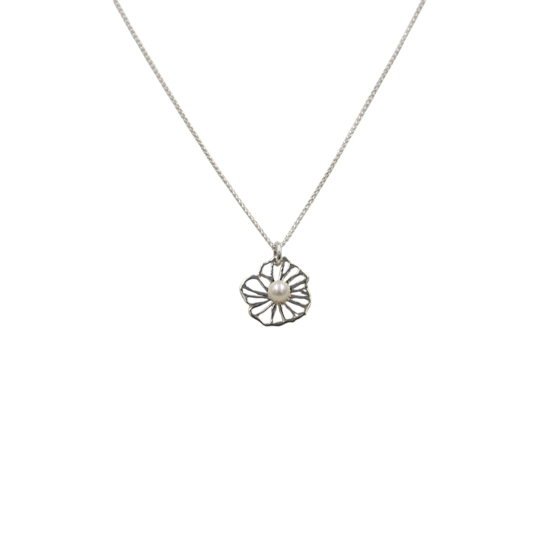 "Flori", pendentif en argent en forme de fleur et cœur de perle