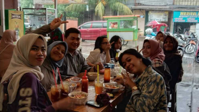 www.bakso-kaget.com News: Gadis Afghanistan Menyerang Militan Taliban Demi Balas Dendam Kematian Ort