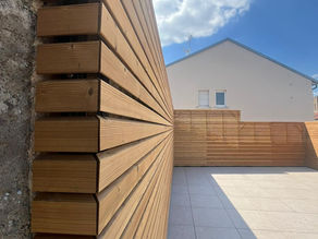 🌿 Besoin de plus d’intimité dans votre jardin ? Les panneaux d’occultation sont peut-être la solution qu’il vous faut.