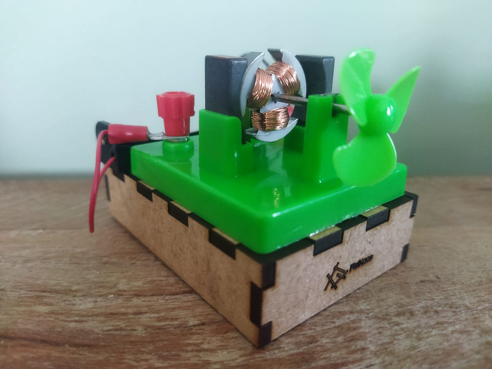Experimento De Física - Motor Elétrico Com Porta Pilha