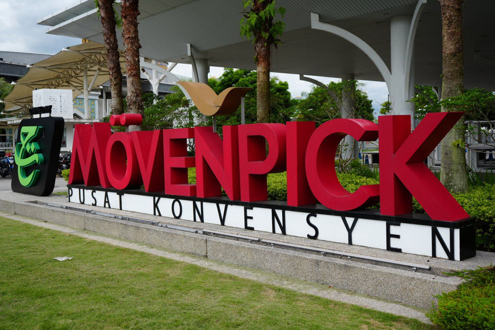 photo_6242168613628480265_y