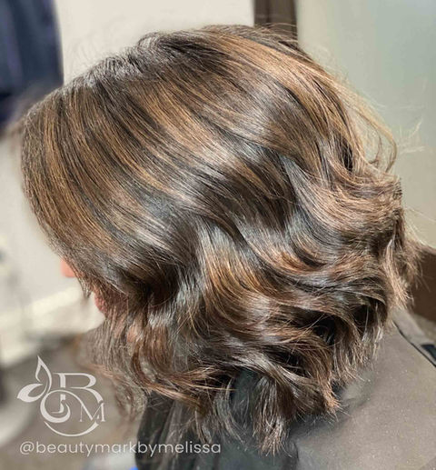 Peyton H. Wavy Bob Lob