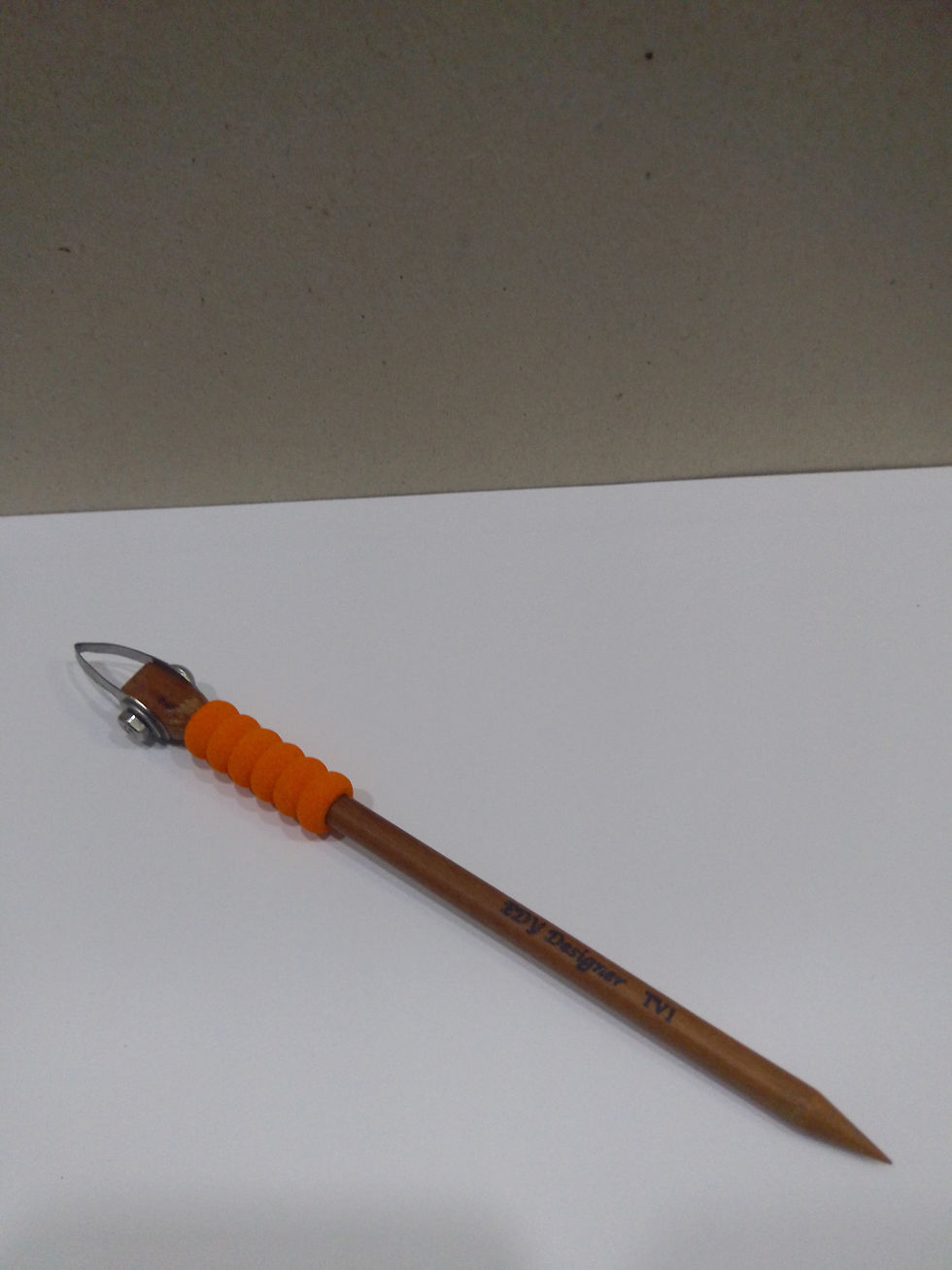Miniatura: Herramienta de Talla TV1 (Tipo "V" Punta Curva 1mm)
