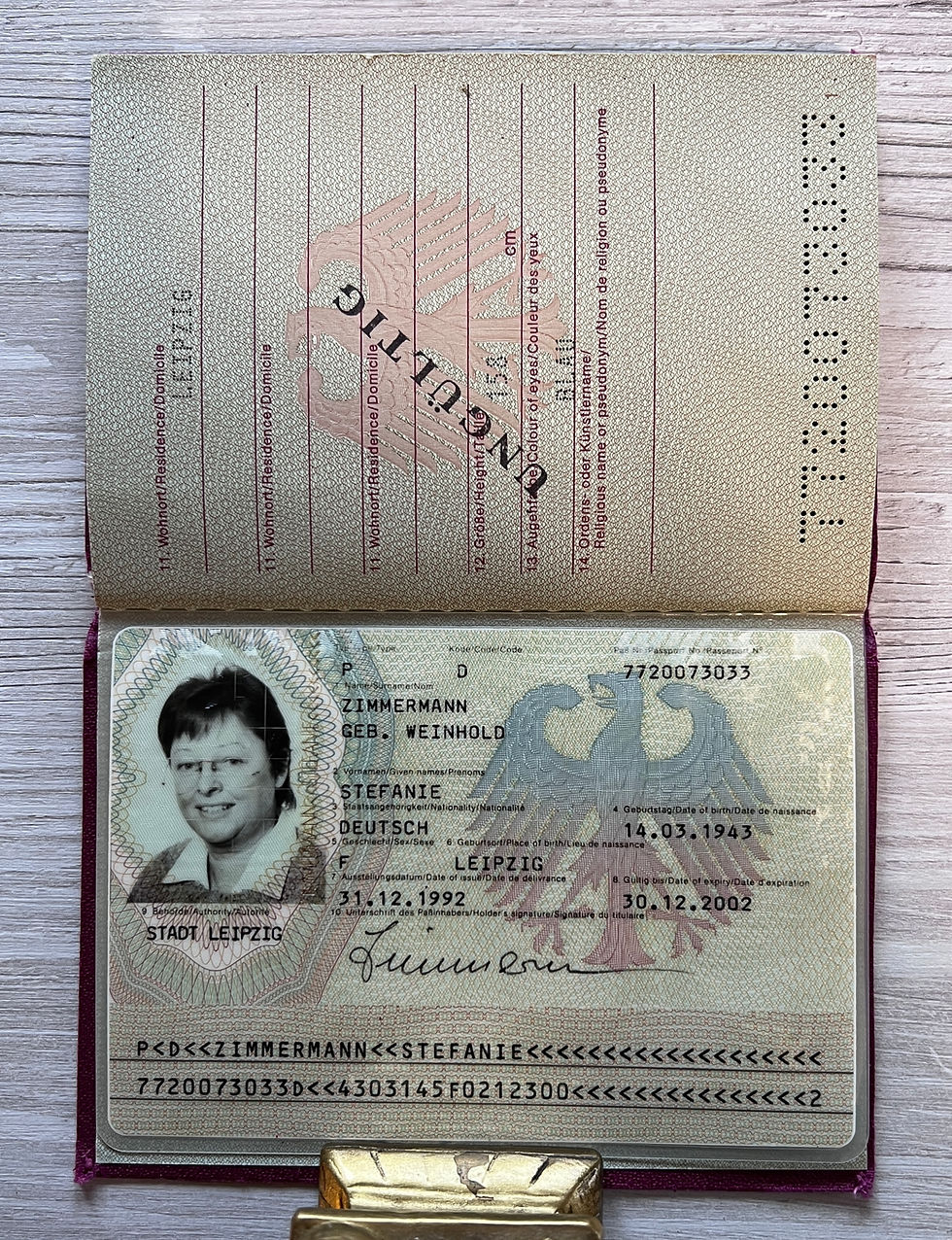 Thumbnail: Germany 1992-2002 pre-biometric passport MINT CONDITION, UNUSED