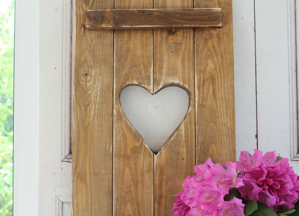 Miniaturbild: Fensterladen Herz nussbraun