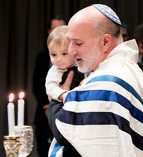 Paul in Tallit and baby IMG_3934.JPG