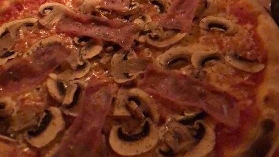 47. Prosciutto e Funghi