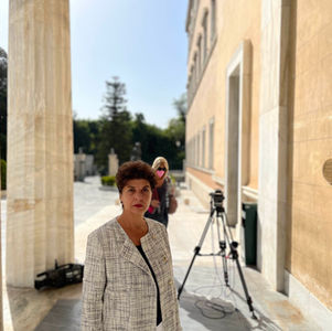 Η κυβέρνηση απομυζεί τους φτωχούς δανειολήπτες, αλλά ανοίγει τις πόρτες του δανεισμού στην eldorado