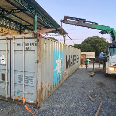 Container almoxarifado para armazenamento seguro de materiais em Tiros.