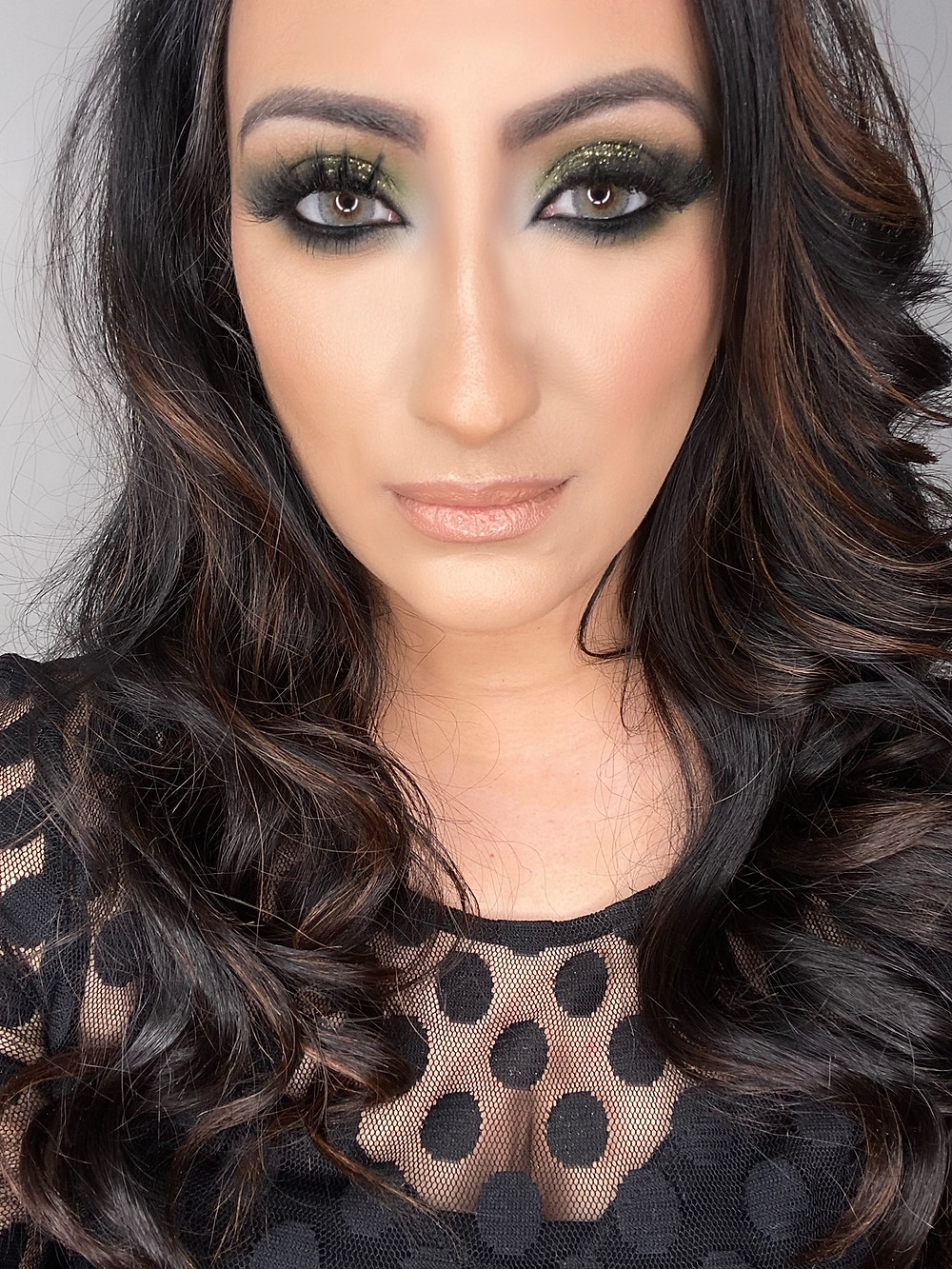 Find and book independent beauty service professionals on the Beauty Besty App.