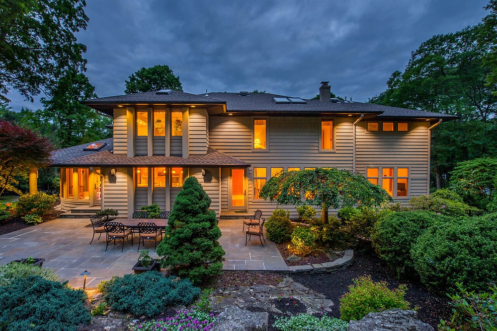 How Custom Home Builders Can Create Your Luxurious Dream Home in Mountain Lakes and Ridgewood, NJ
