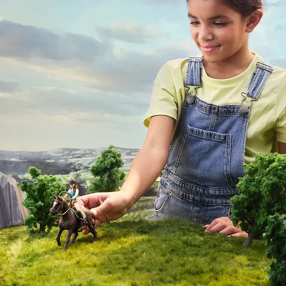 Прев'ю: Вершниця Ліза і кінь Шторм Schleich 42712