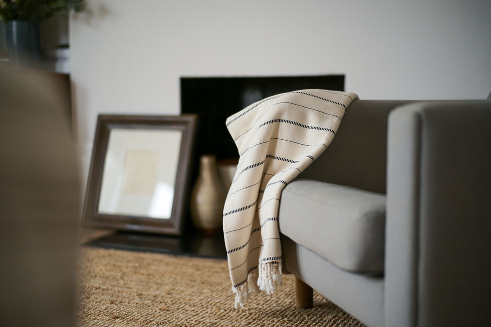 Luks Linen - Dot and Dash Throw