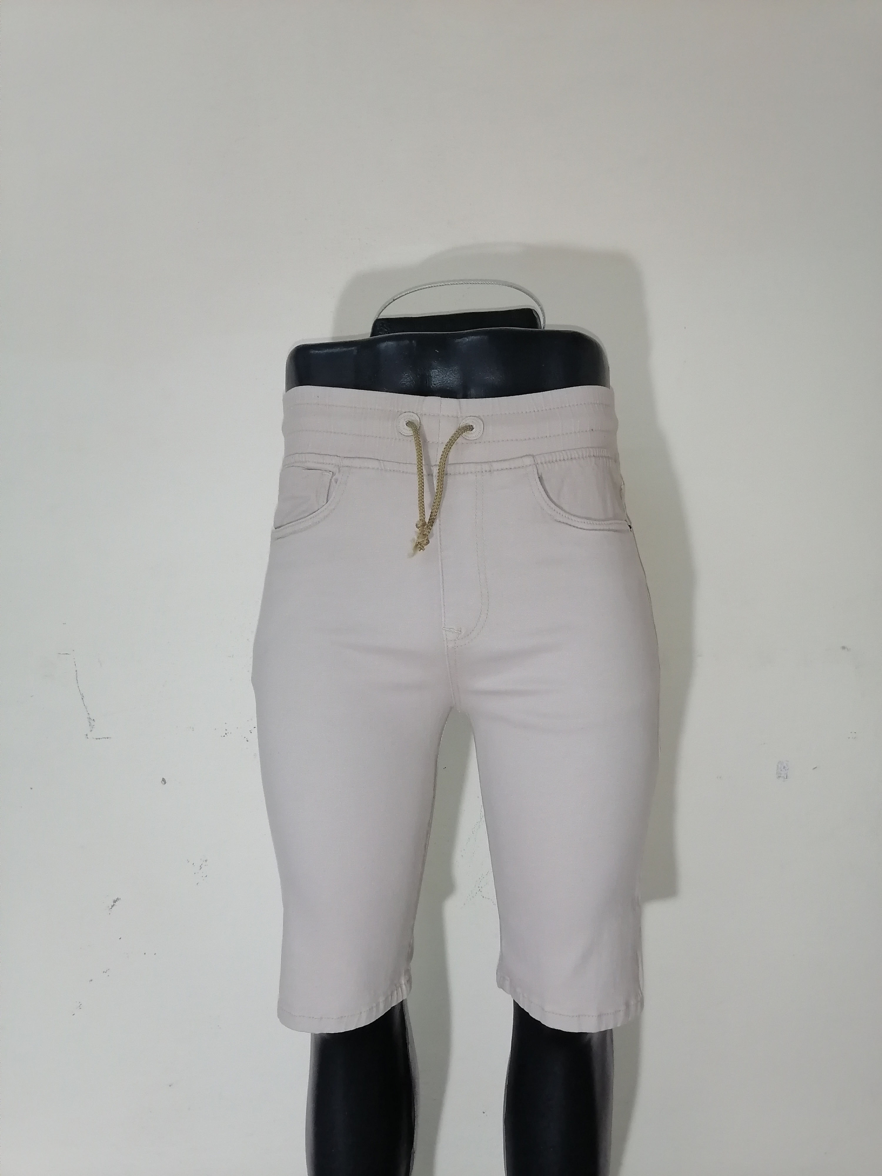 Short Casual de Gabardina - Arena