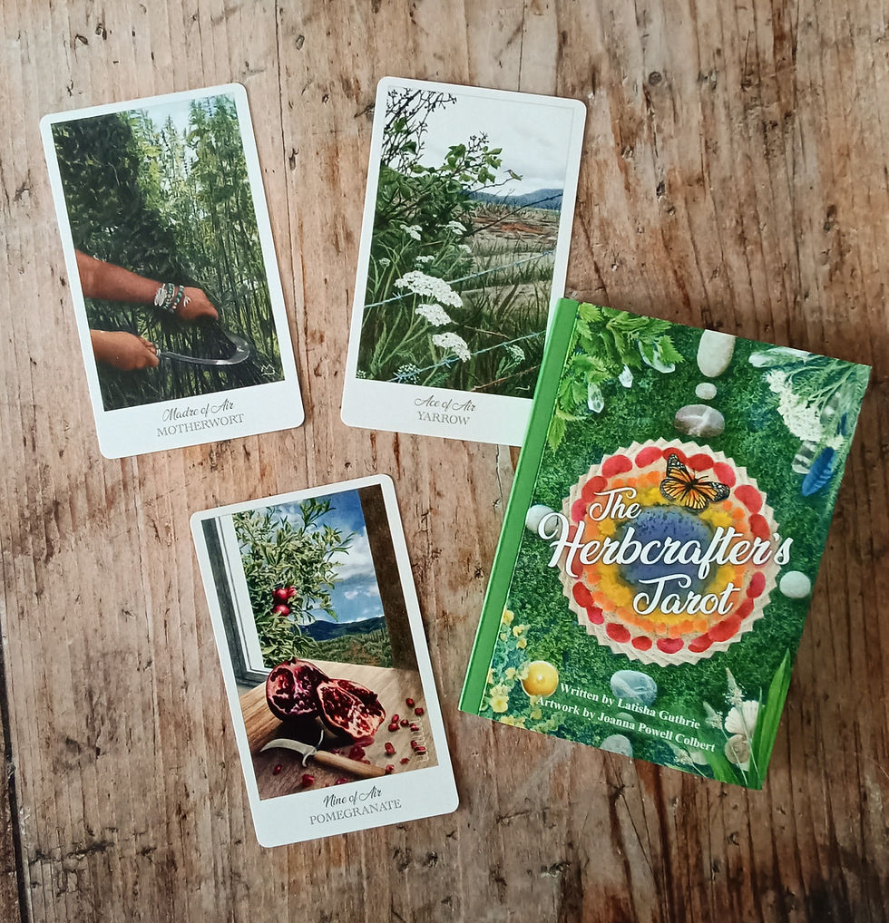 Deck interview The Herbcrafter's Tarot : un tirage en 13 questions pour découvrir son identité.