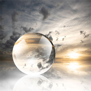 Découvre ce qu’un soin karmique peut réellement libérer. Comprendre versus soigner, indications, limites et préparation : pour avancer avec clarté et discernement.