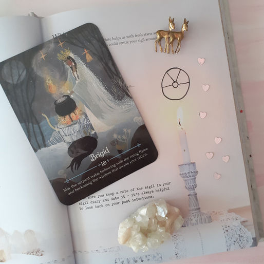 Imbolc et Shadow Work : journaling, purification et premier pas vers le retour de la lumière