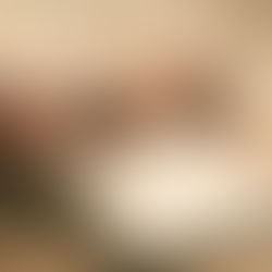 Quoi écrire dans un journal ? Tu aimerais tenir un journal pour y voir plus clair, mais tu ne sais pas quoi écrire ? Voici des pistes simples, profondes et concrètes pour commencer à écrire sur toi sans pression, à partir de ce que tu vis vraiment.