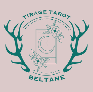 4 tirages de tarot pour Beltane : des spreads introspectifs pour explorer le désir, la vitalité, le corps, la relation et la manière juste de laisser circuler ton feu intérieur.