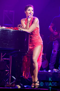 PUL TONI BRAXTON 007