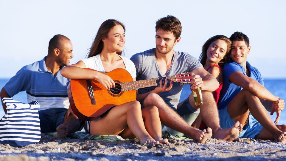 10 Secret Psychological Tricks to Instantly Boost Your Attractiveness and Win Hearts!