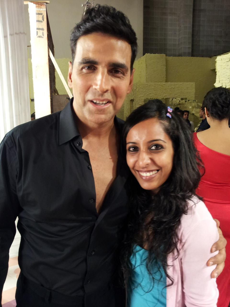 Roshni Shetty with Akshay Kumar