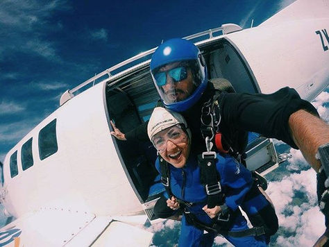 3 ALASAN KENAPA HARUS COBAIN SKYDIVING DI AUCKLAND