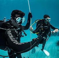 Open-Water-Course-Page-Page-Side-Images (Diver-1).jpg