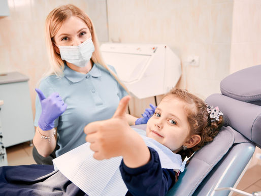 Primeira consulta odontopediátrica: Como preparar seu filho para o dentista