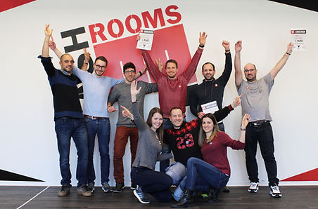 Freundes Gruppe bei den BAH ROOMS in Düsseldorf