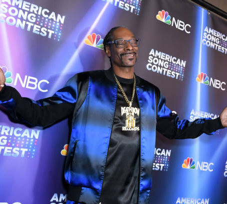 Snoop Dogg Reunites With His Old High School Mentor