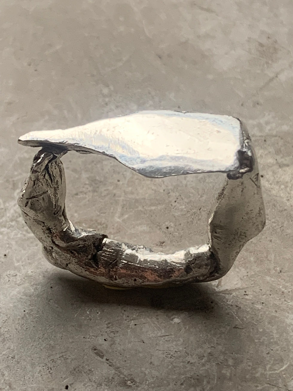 Thumbnail: RING