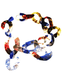 Chain logo representing the letter R as well as colours from our natural environment.