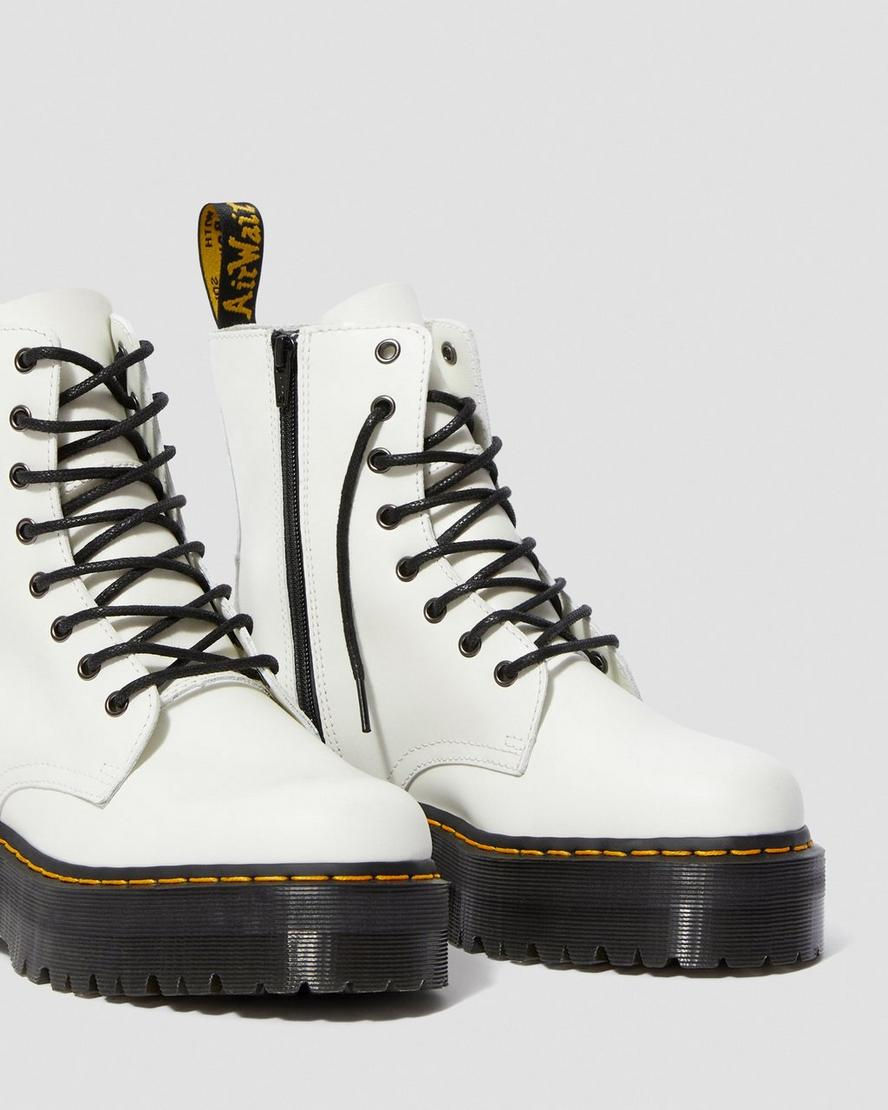 Thumbnail: Dr. Martens Jadon