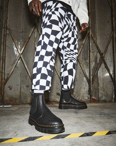 Dr. Martens Rikard Chelsea | Sneex 3rd Ward
