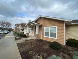 Newcomb Court Apartments